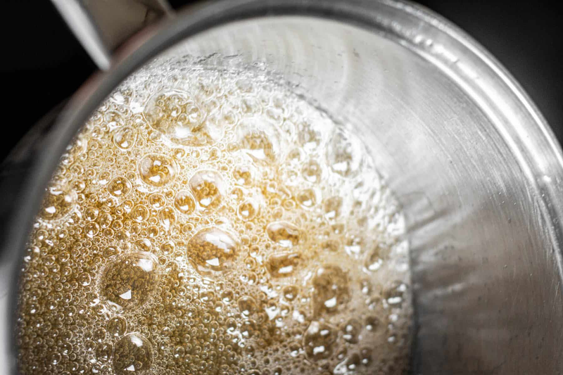 Thắng đường làm nước hàng