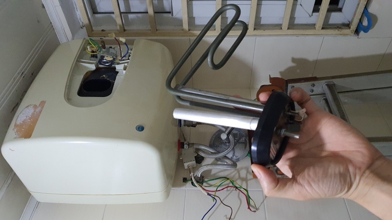 thanh đốt bình nóng lạnh 1