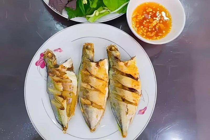 thành phẩm cá chỉ vàng chiên