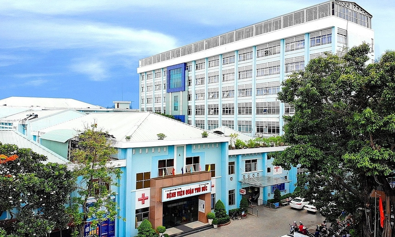 Y tế và dịch vụ công
