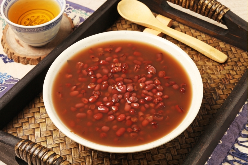 Ăn chè đậu đỏ