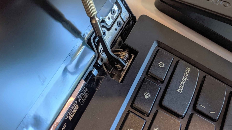 thay bản lề laptop bao nhiêu tiền 2026 5