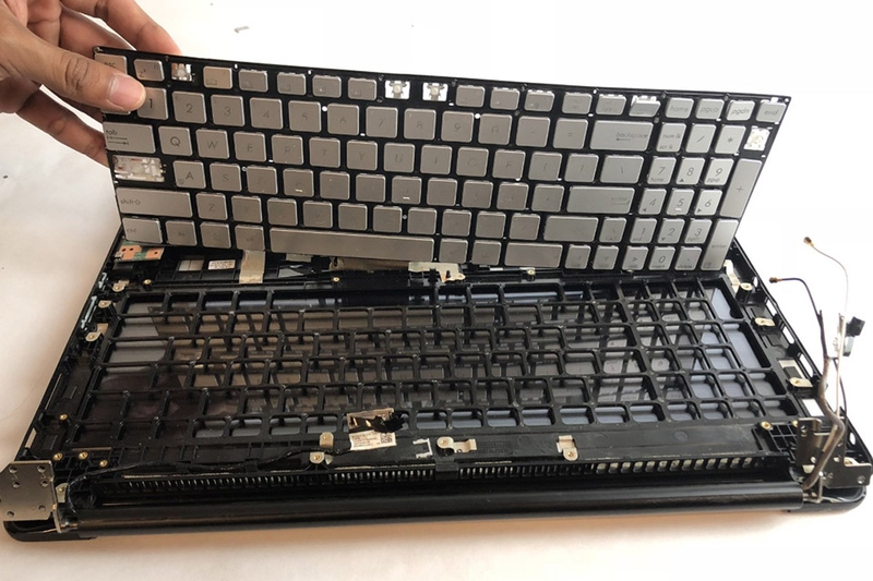 Thay bàn phím laptop giá bao nhiêu 5