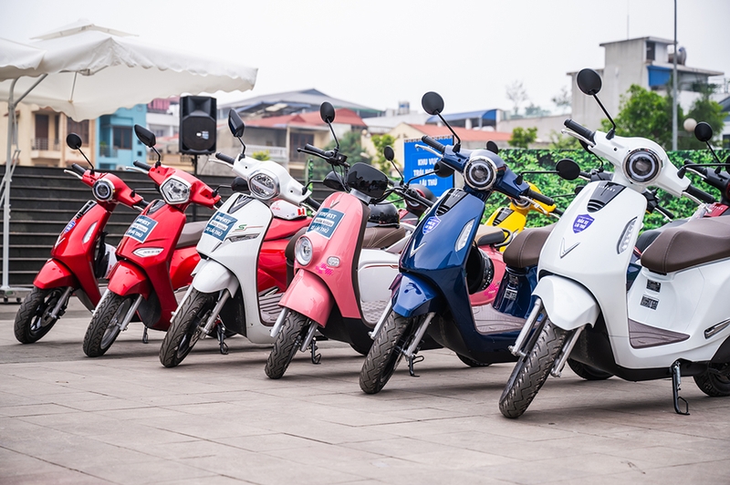 Thay đổi màu sơn xe máy phạt bao nhiêu - 07