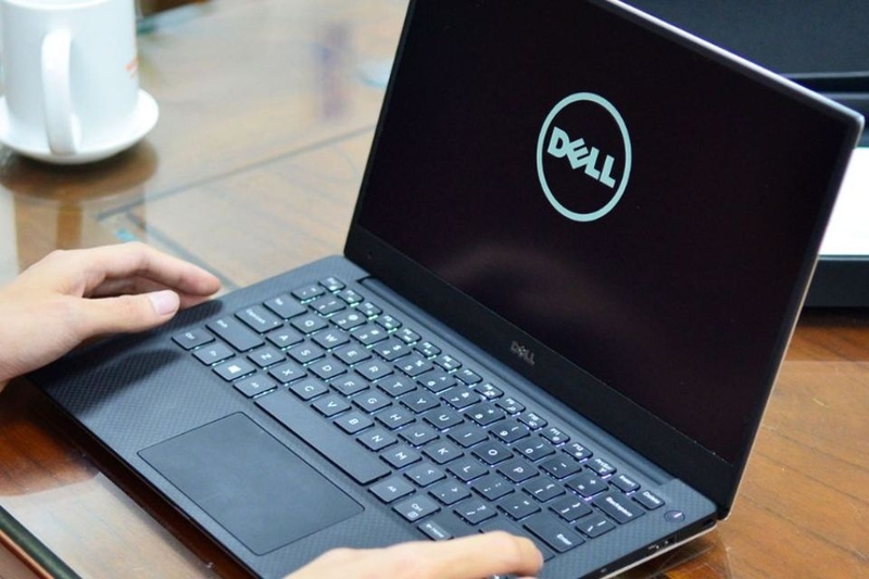 thay main laptop bao nhiêu tiền 2026 (ảnh 2)