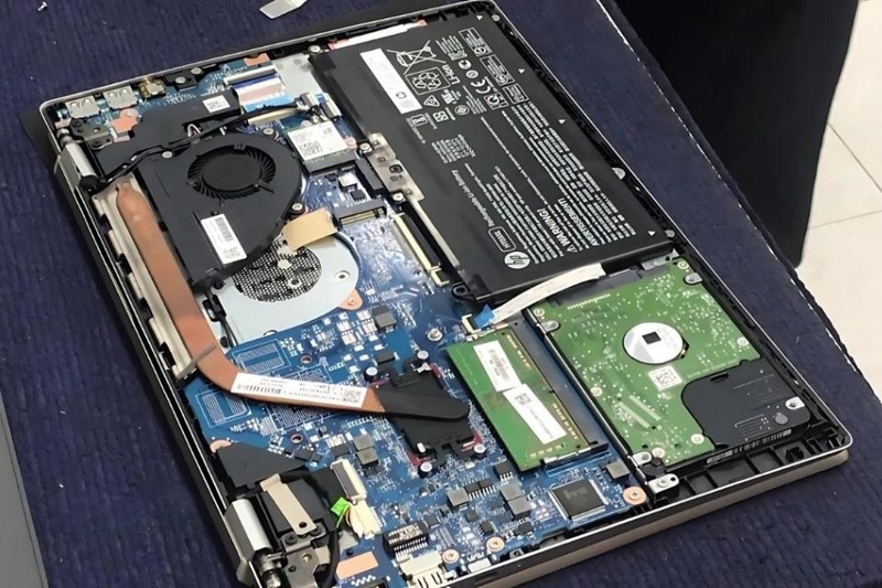 thay main laptop bao nhiêu tiền 2026 (ảnh 5)