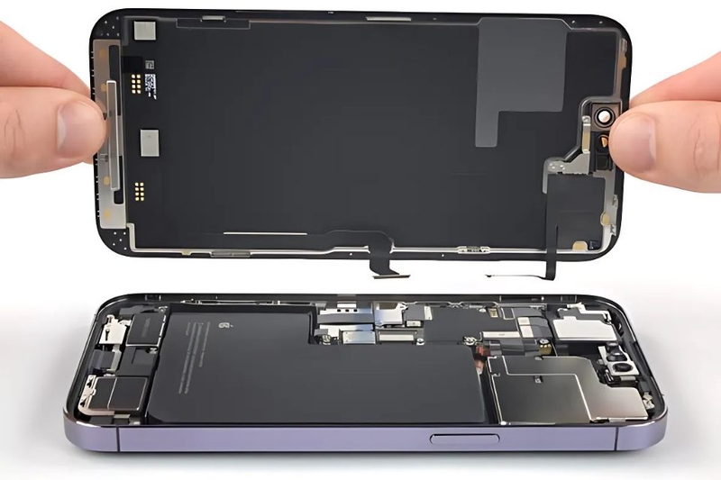 thay màn hình iPhone 14