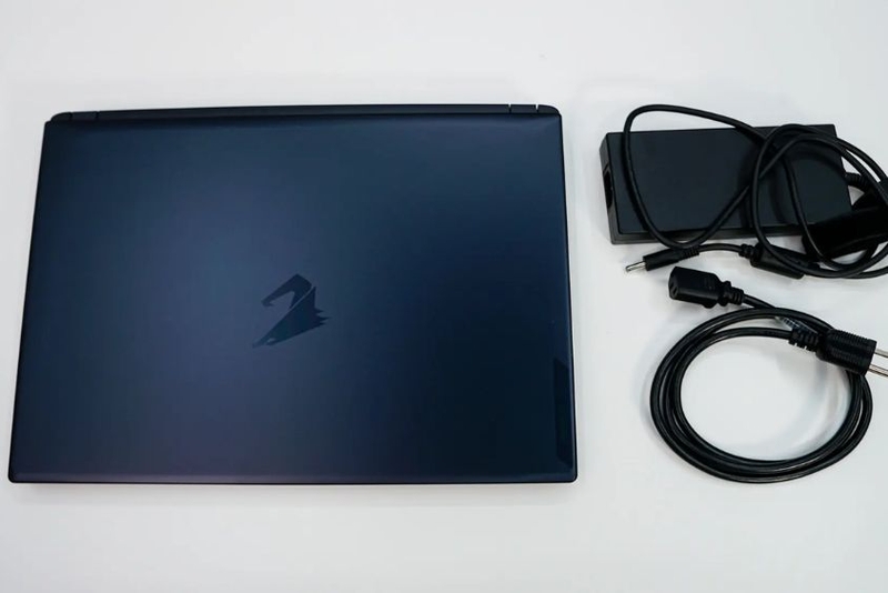 thay pin laptop gygabyte giá bao nhiêu 2026 4