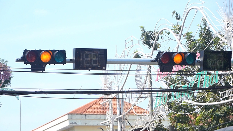Thế nào là vượt đèn đỏ - 03