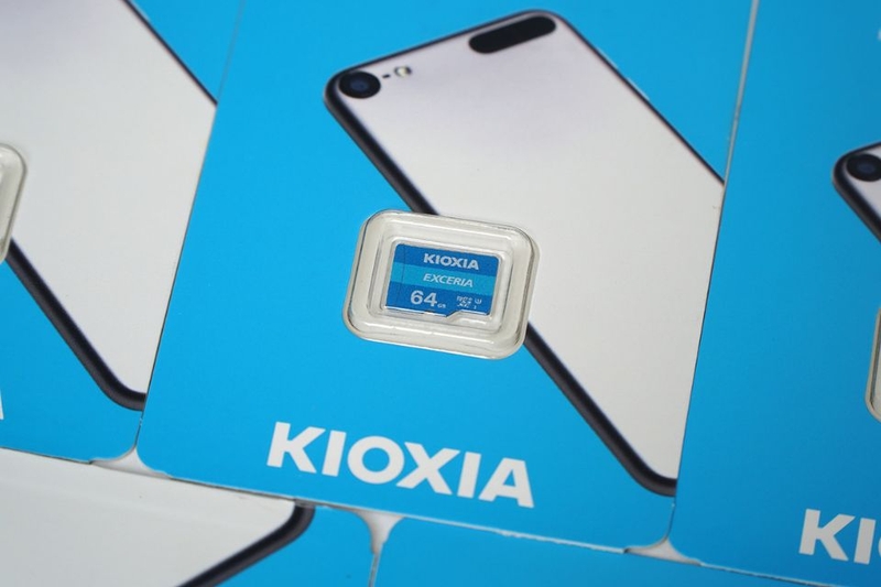 the-nho-microsd-kioxia-64gb-3.jpg