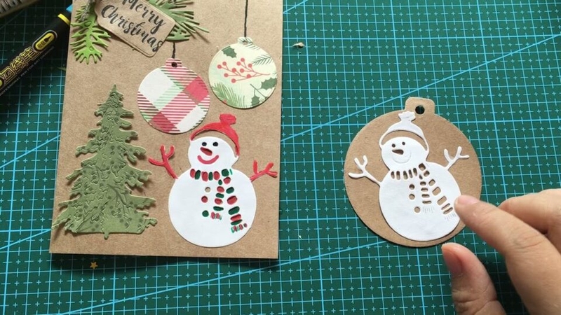 Thiệp Noel hình người tuyết đáng yêu