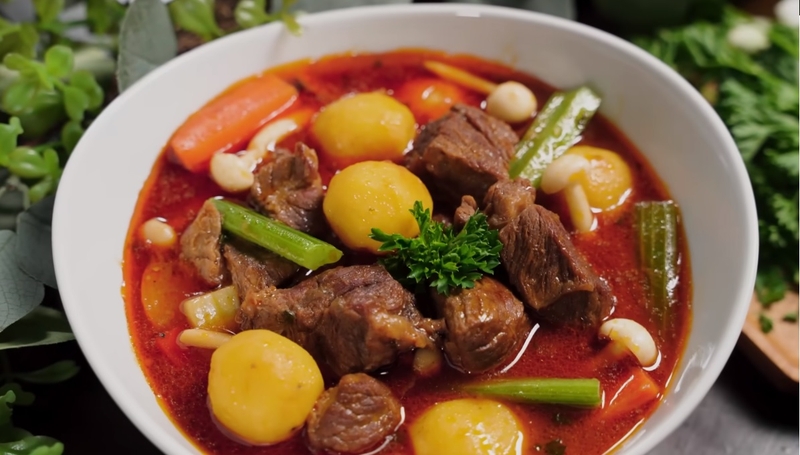 thịt bò hầm cà chua bằng nồi áp suất hình 2