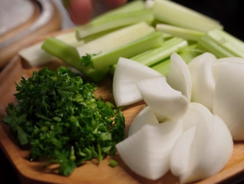 thịt bò hầm cà chua bằng nồi áp suất hình 6