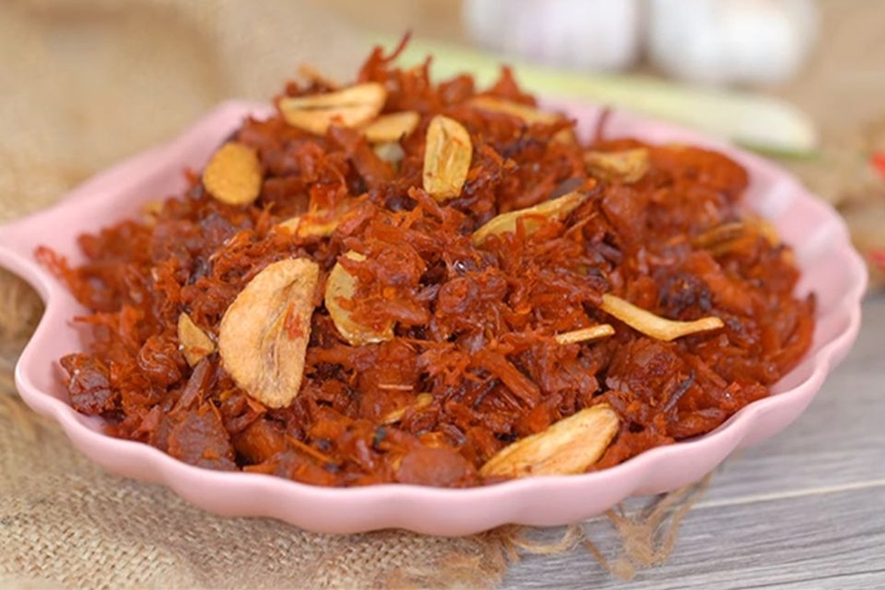 Lưu ý khi nấu thịt lợn với tỏi