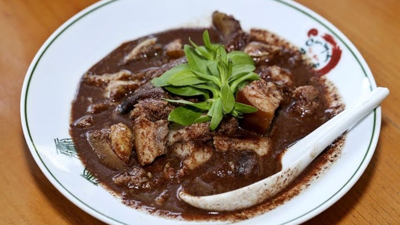 Thịt lợn mán nấu rượu mận