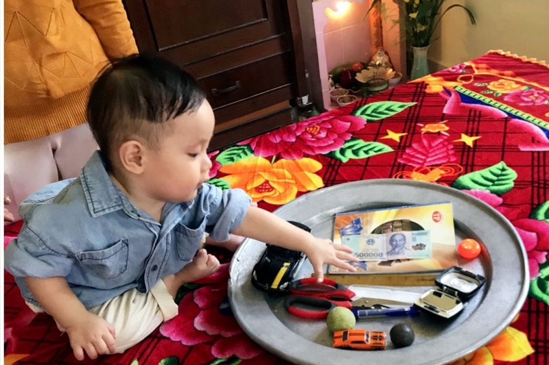 Thực hiện lễ cúng, nghi thức bốc đồ