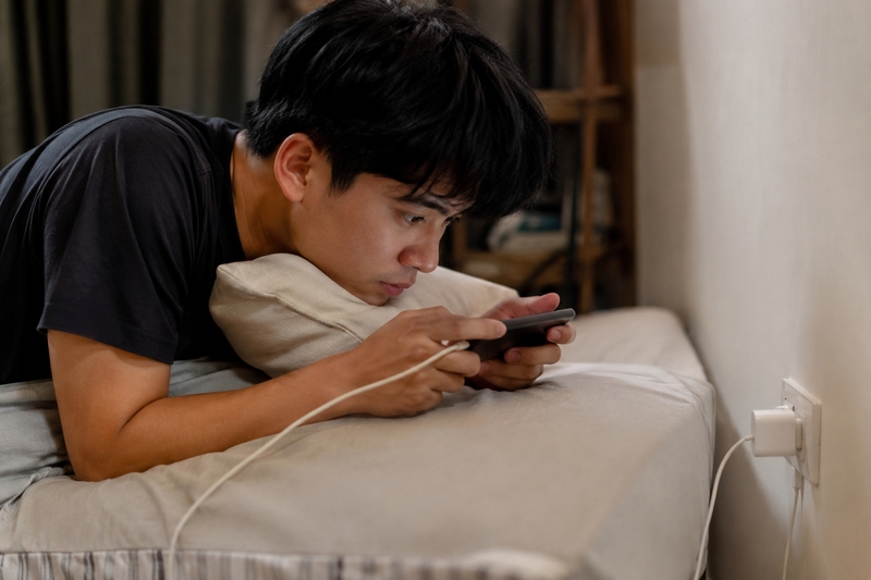 thói quen xấu khi sử dụng điện thoại ảnh 4