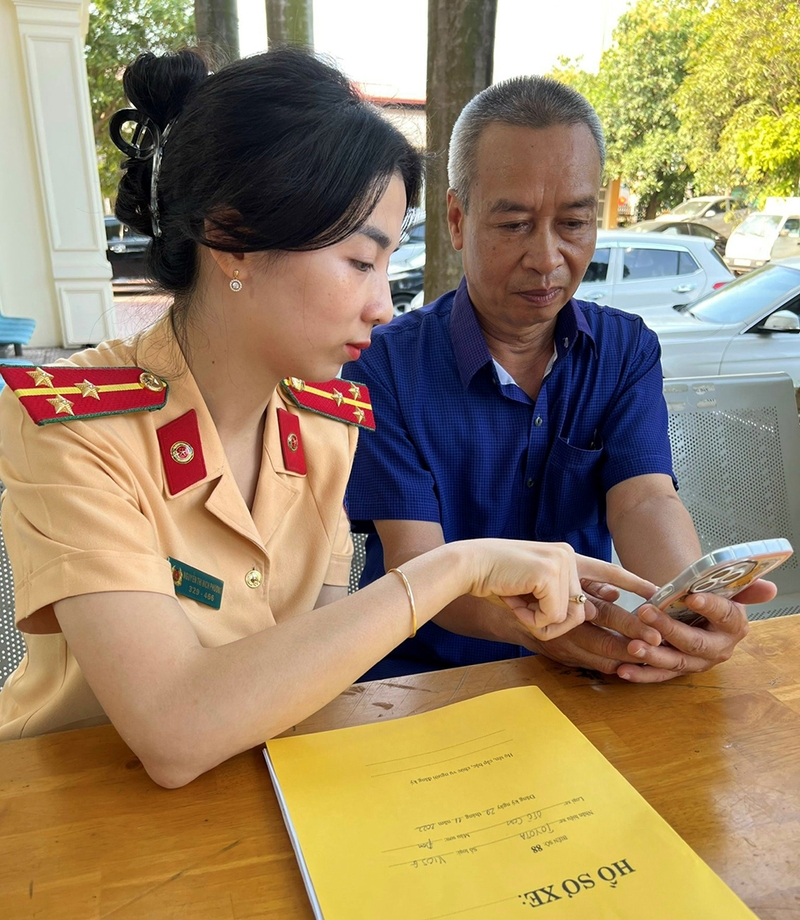 Thủ tục đăng ký xe ô tô - 06