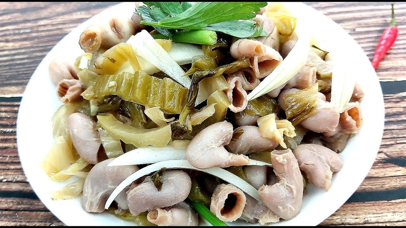 Bao tử cá ba sa xào cải chua