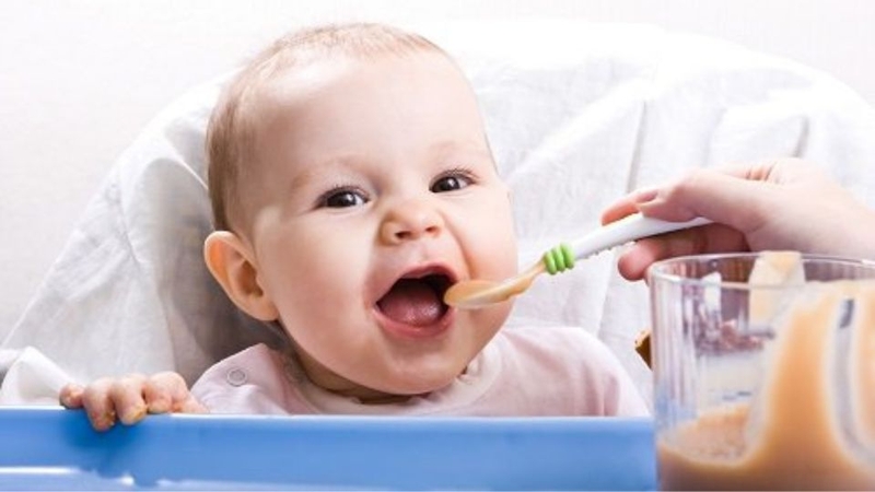 Cơm nát, tôm xào bí đỏ