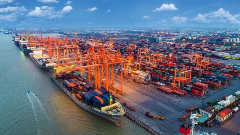 Quy định về việc cấp giấy phép nhập khẩu theo hạn ngạch thuế quan được thực hiện như thế nào?