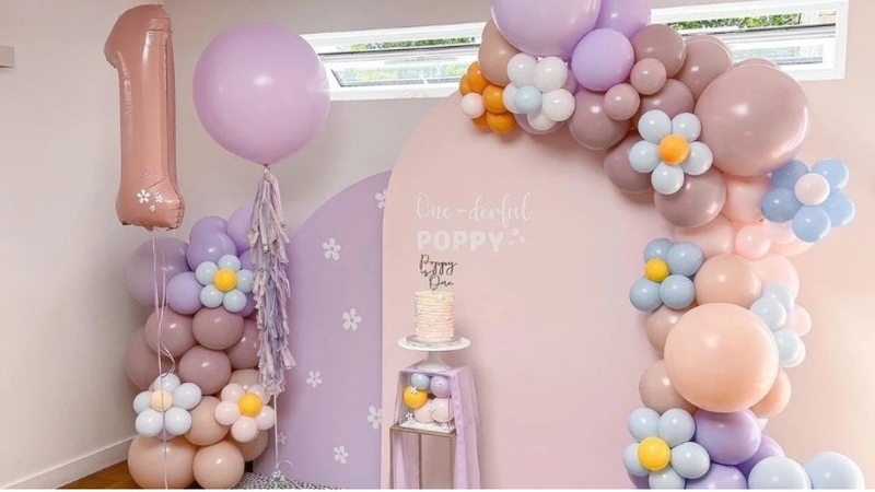 Trang trí và tổ chức tiệc thôi nôi