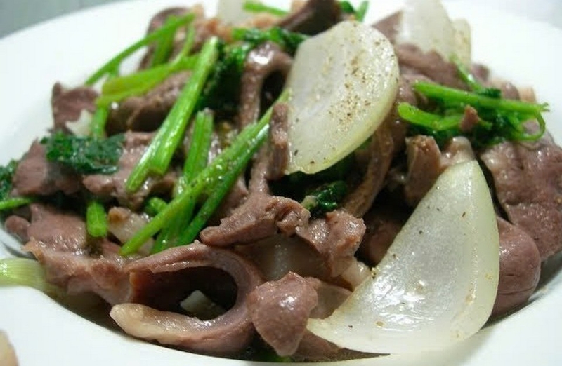 Tim bò xào cần tây ảnh 5