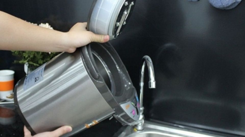Cách sử dụng tính năng tẩy cặn trên bình thủy điện
