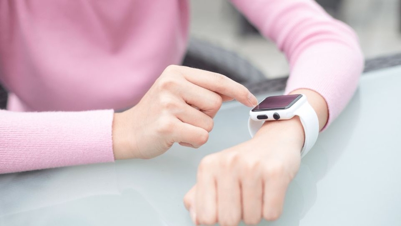 Có nên mua smartwatch có tính năng theo dõi giấc ngủ không?