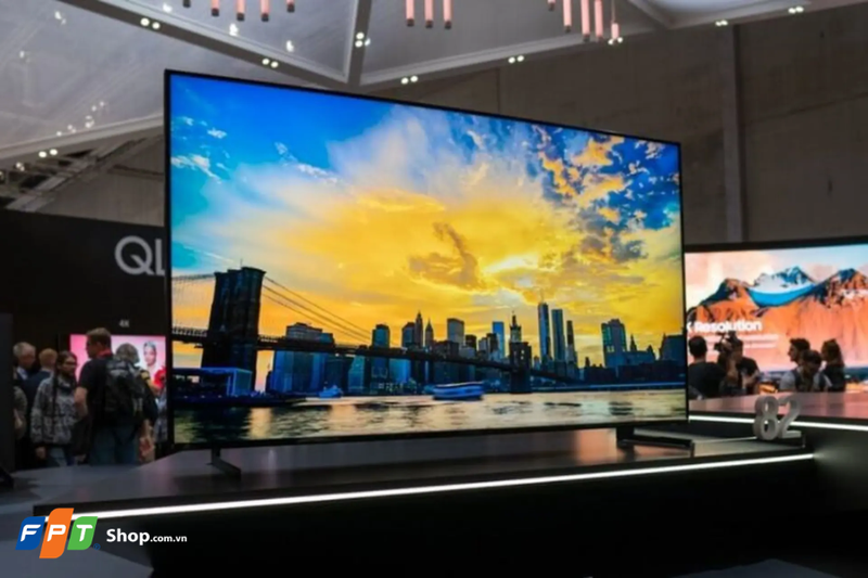 Trải nghiệm nghe nhìn đẳng cấp với siêu phẩm tivi 85 inch khổng lồ