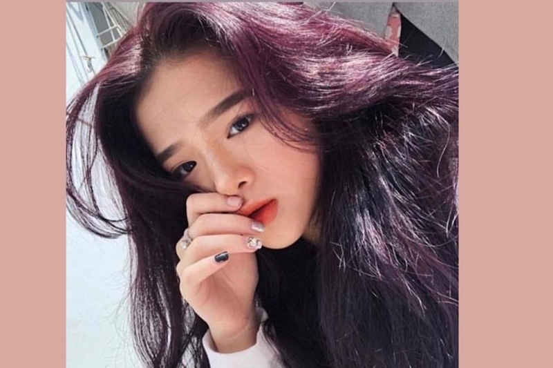 Nâu lạnh ánh tím