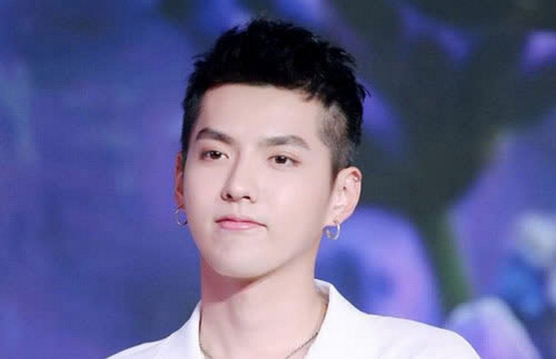Kiểu tóc side part 7/3 cho mặt trái xoan