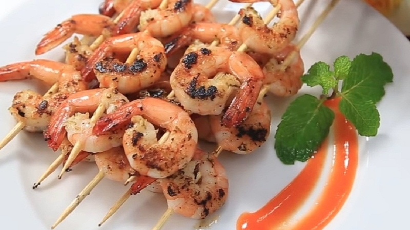 Tôm sú nướng mật ong có vị ngọt đậm đà