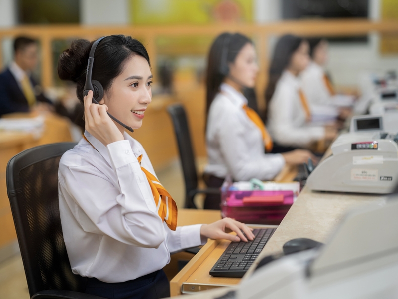 tổng đài LienVietPostBank 1.jpg