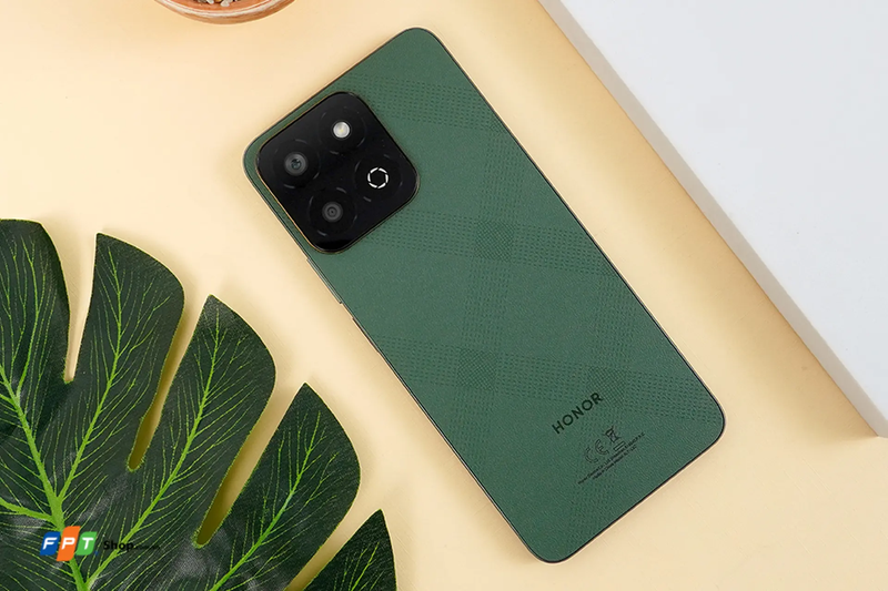 Top 10 điện thoại pin trâu giá rẻ (hình 6)