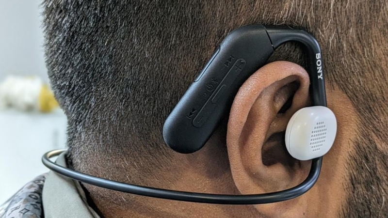 Sony Float Run còn là một món phụ kiện thời trang đẳng cấp