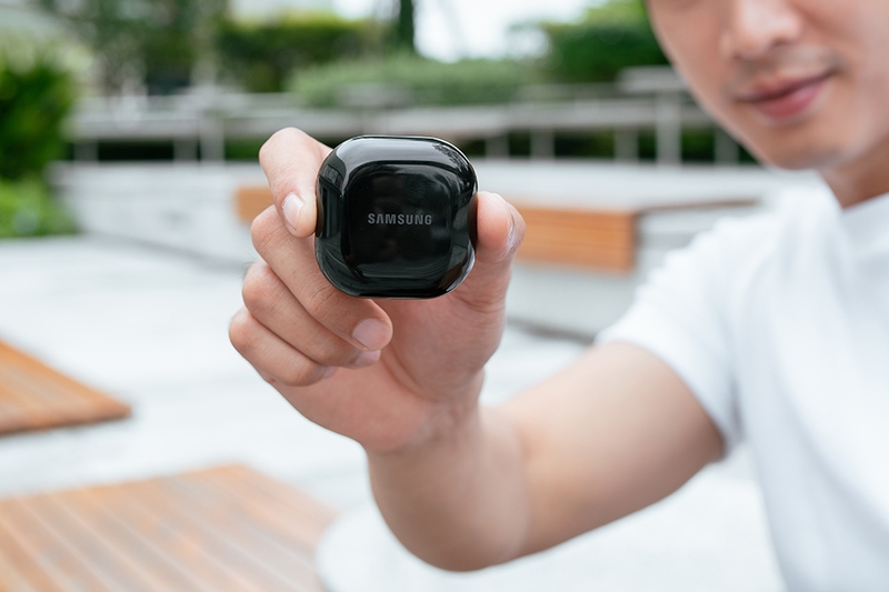 trai-nghiem-galaxy-buds-core (6).jpg