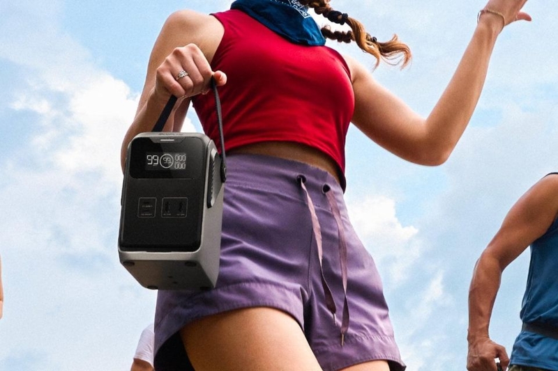 Trạm điện di động Ecoflow Trail 200 thiết kế nhỏ gọn, tiện lợi mang theo mọi nơi