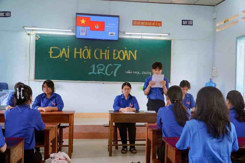 Hoạt động trang trí mang tính biểu tượng