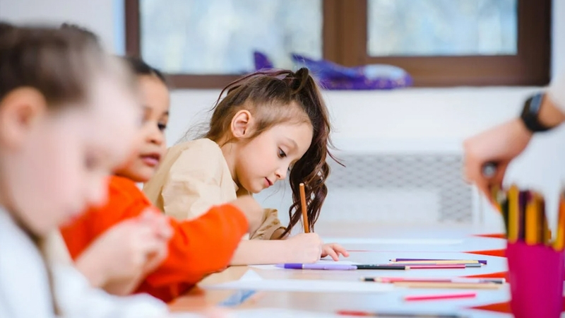 Tô màu giúp trẻ tăng cường sự tập trung và tính kiên nhẫn