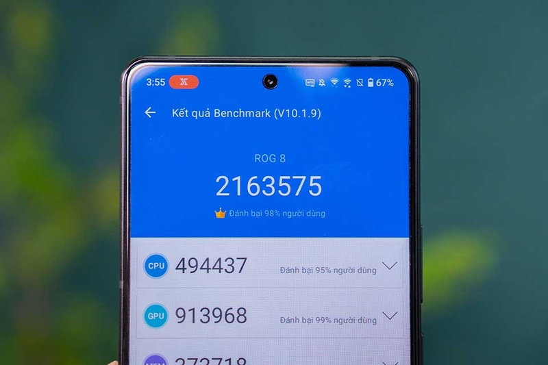 Trên tay ASUS ROG Phone 8 - 05