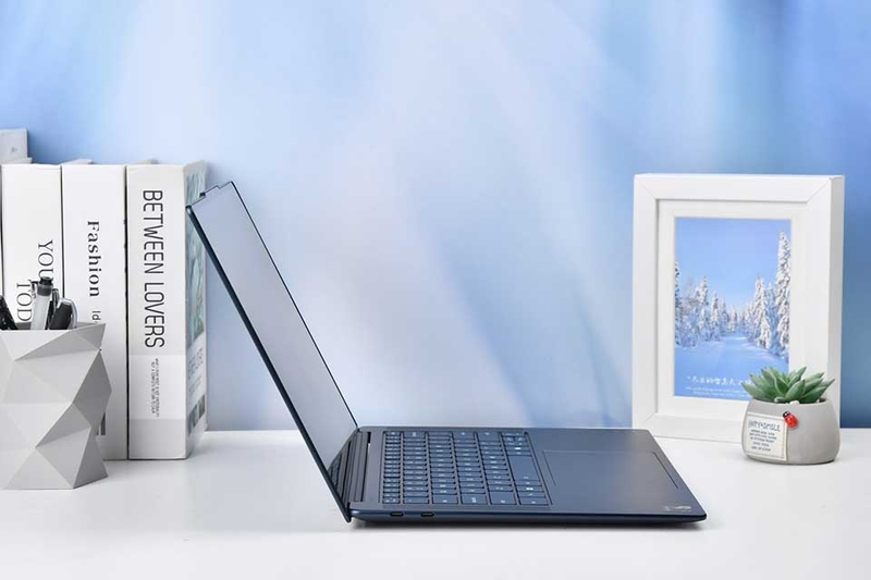 Trên tay Lenovo Yoga Air 14s - 02