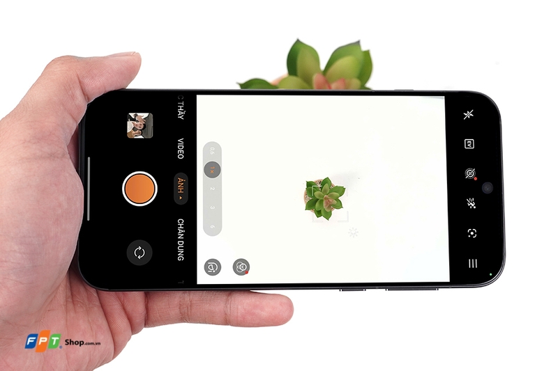 Mở hộp và trên tay OPPO Find X8 tại Việt Nam (ảnh 9)