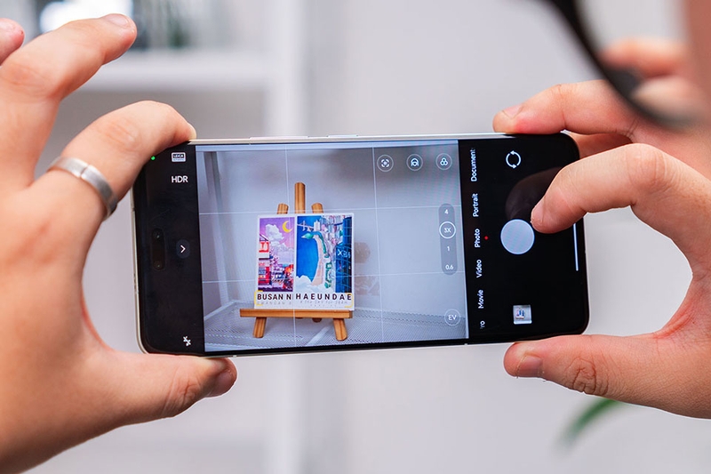 Trên tay Xiaomi Civi 4 Pro - 02