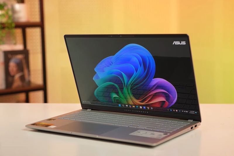 Đánh giá Asus Vivobook S 15 OLED 2