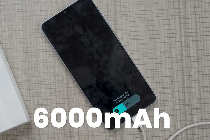 Trên tay Galaxy A08 - 03