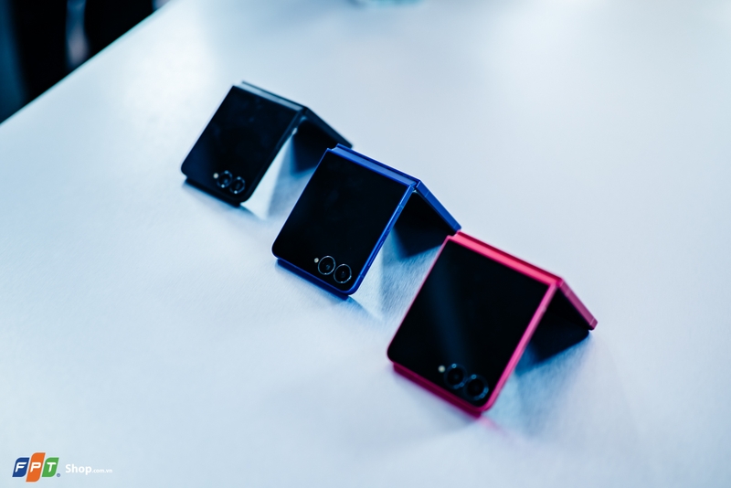 Trên tay Samsung Galaxy Z Flip7 tại Việt Nam (ảnh 13)