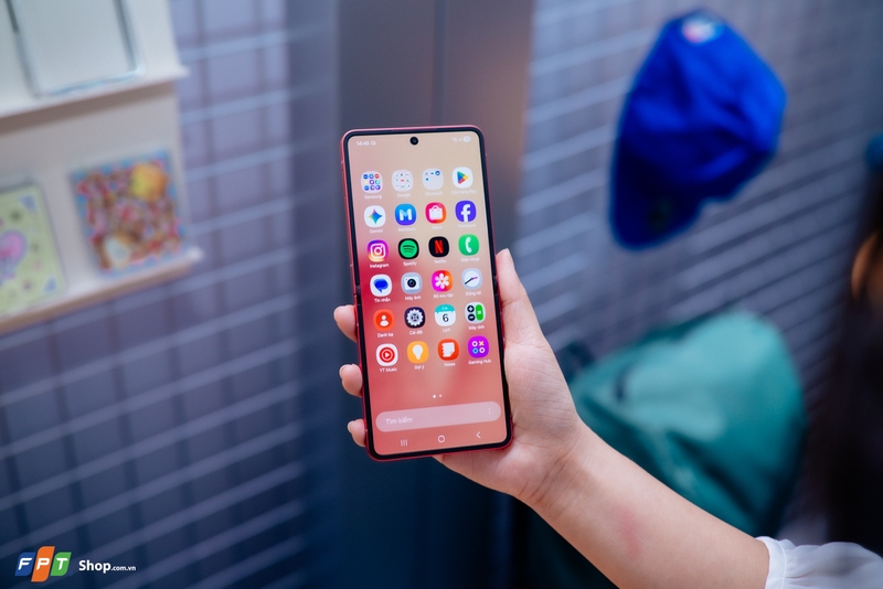 Trên tay Samsung Galaxy Z Flip7 tại Việt Nam (ảnh 10)