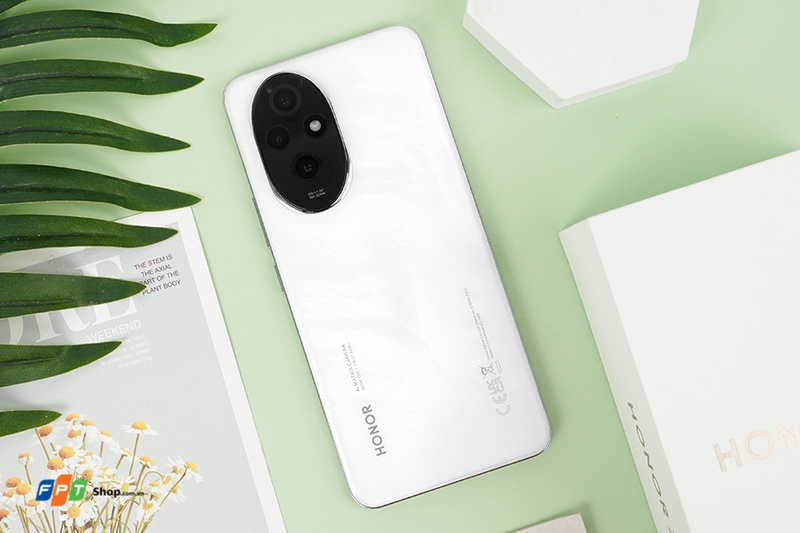 Trên tay HONOR 200 5G tại Việt Nam 6