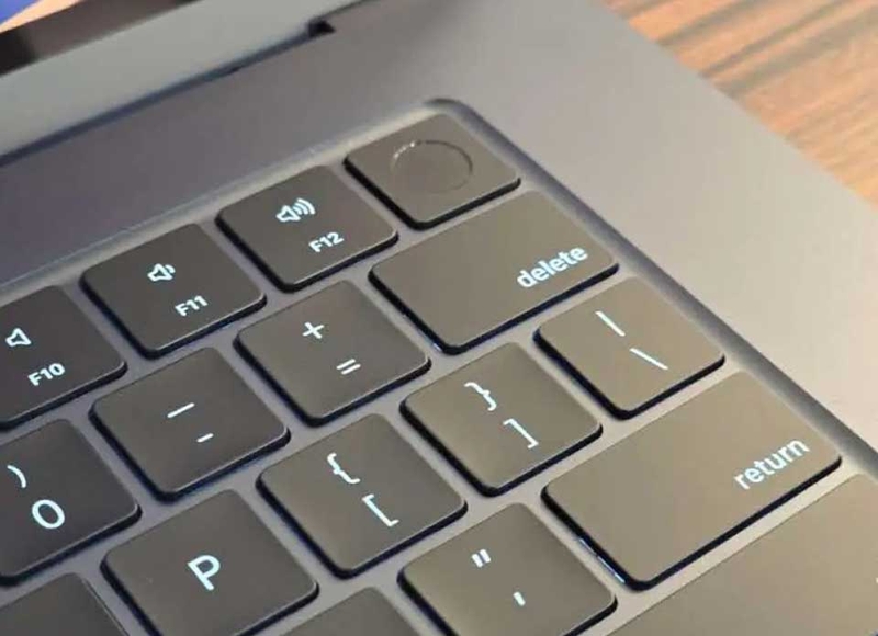 Trên tay MacBook Air M3 - 06